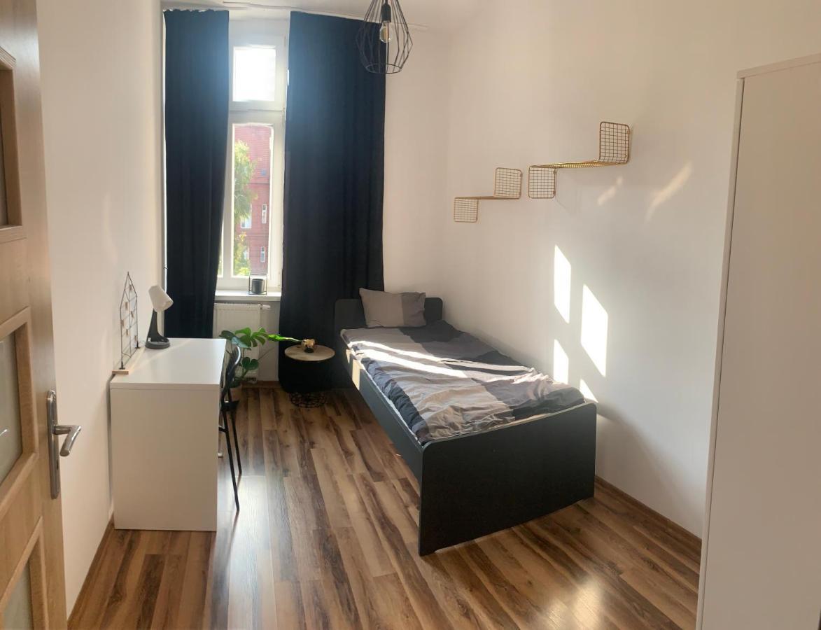 Apartamento Kamienica Chorzów Exterior foto